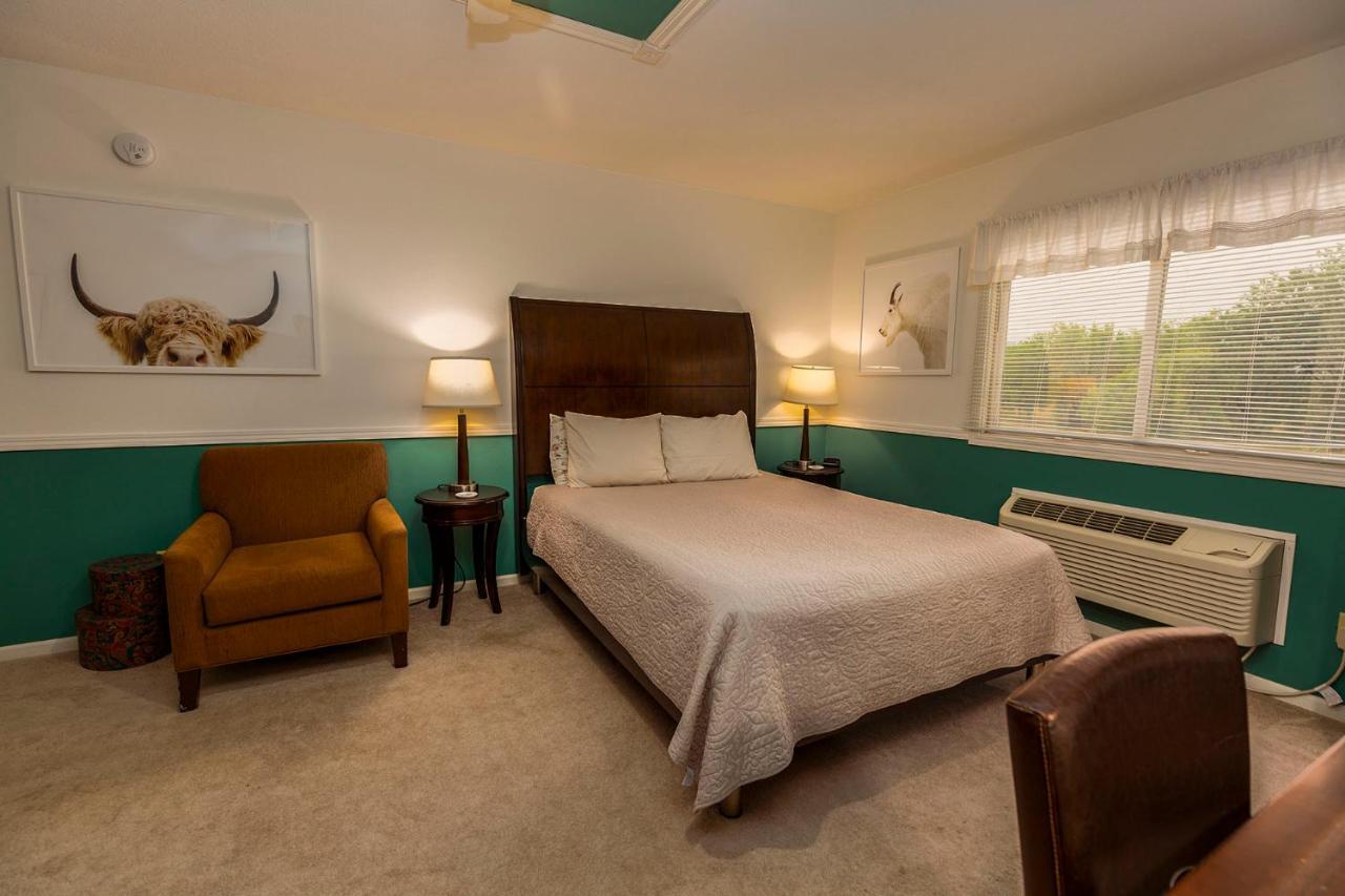 Sweetgrass Inn Bed & Breakfast Rapid City Εξωτερικό φωτογραφία